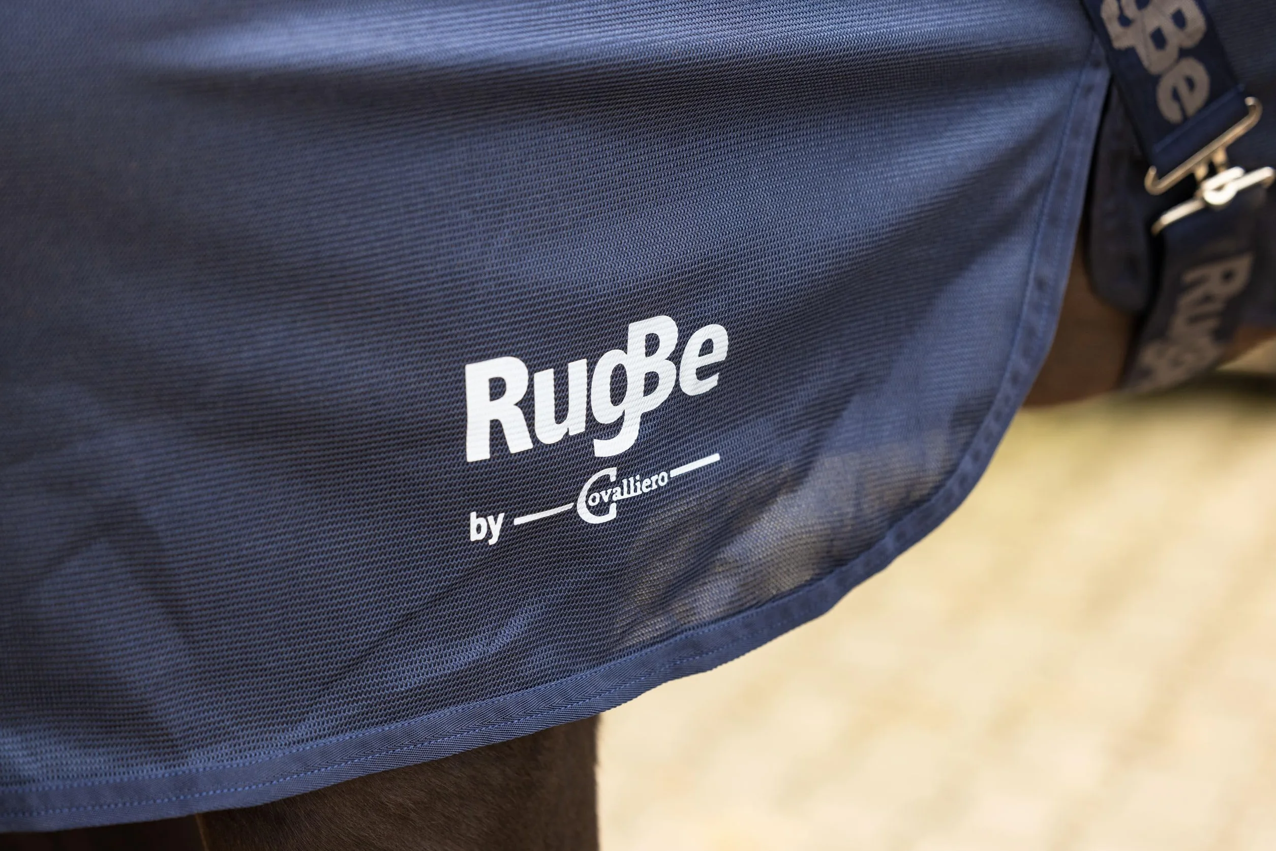 Covalliero Fliegendecke RugBe Superfly inkl. Halsteil, 145cm, Navy