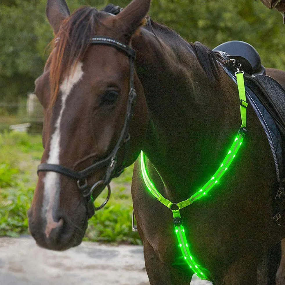 LED-Pferd Brustplatte Kragen Hohe Sichtbarkeit Tack für Reiten Verstellbare Sicherheits Ausrüstung (Grün)