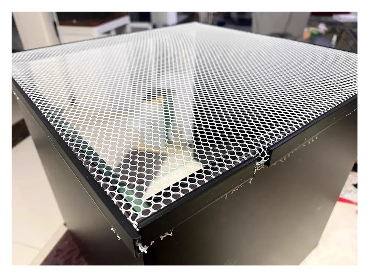 PEYNIR Aquarium Deckel Magnetische Aquarienabdeckung Größenverstellbar Rechteck Terrarium-Abdeckungen Aquarium-Abdeckung DIY-Sprungschutznetz Aquariendeckel(L11.8xW11.8in/30x30cm)